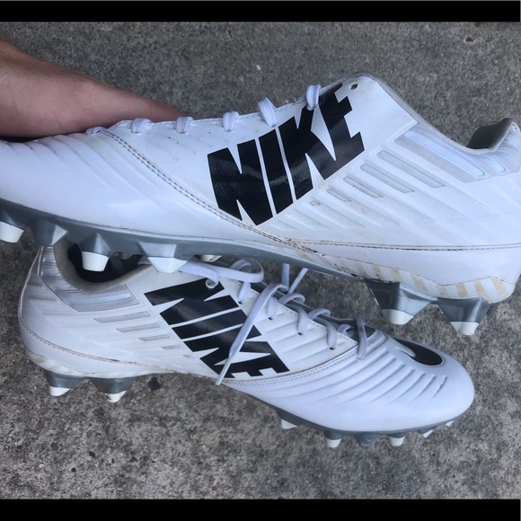 Nike Cleats - Picture 4 of 5